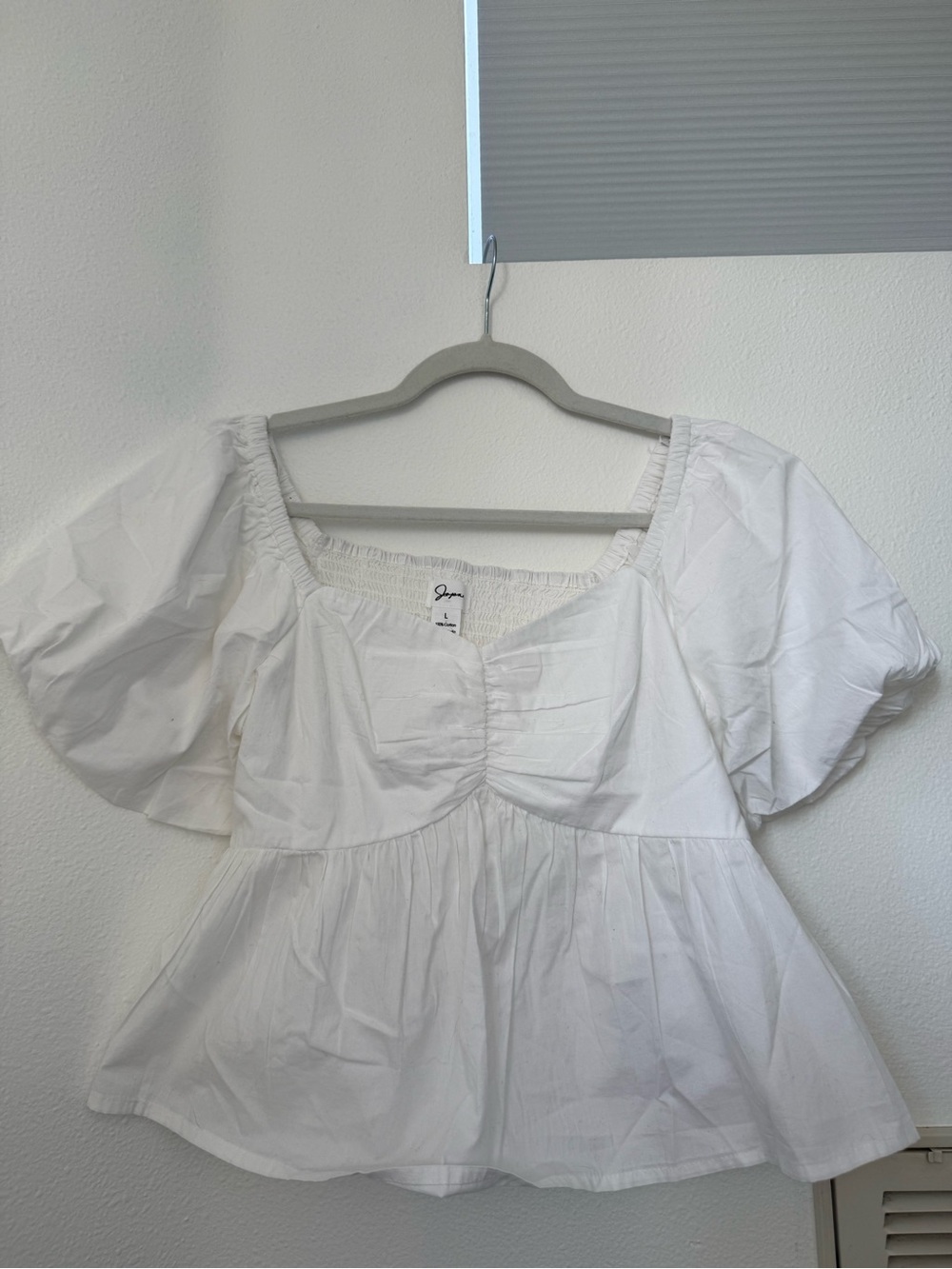 White Puff Sleeve Top